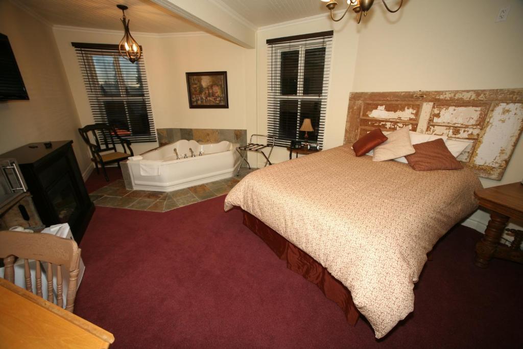 Auberge De La Tour Du Lac Sainte-Agathe-des-Monts Room photo