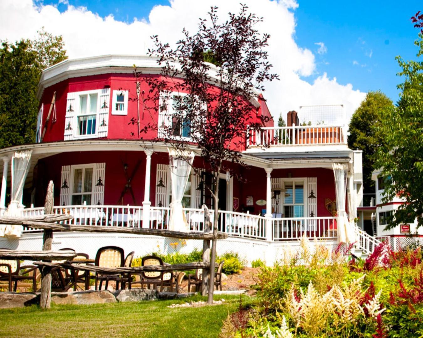 Auberge De La Tour Du Lac Sainte-Agathe-des-Monts Exterior photo